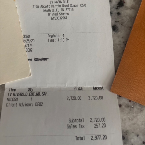 Louis Vuitton Damier Ebene Riverside - Picture 5 of 9